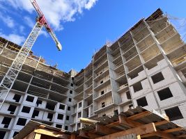 Корпус 8: монолитные работы, кладка стен